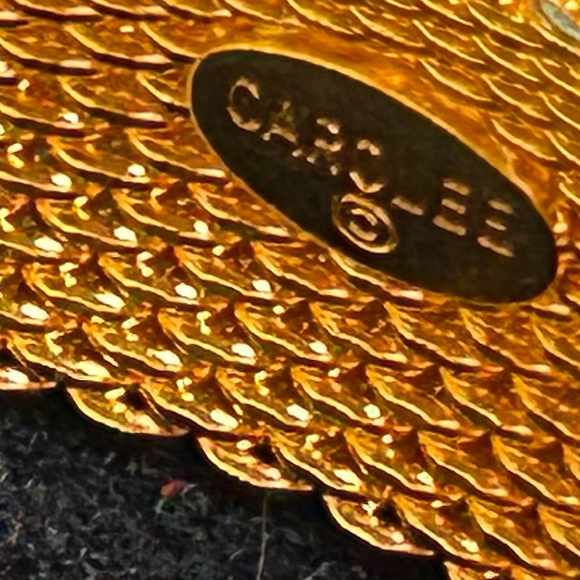 New- Carolee- Gold mesh bangle bracelet - Picture 3 of 4